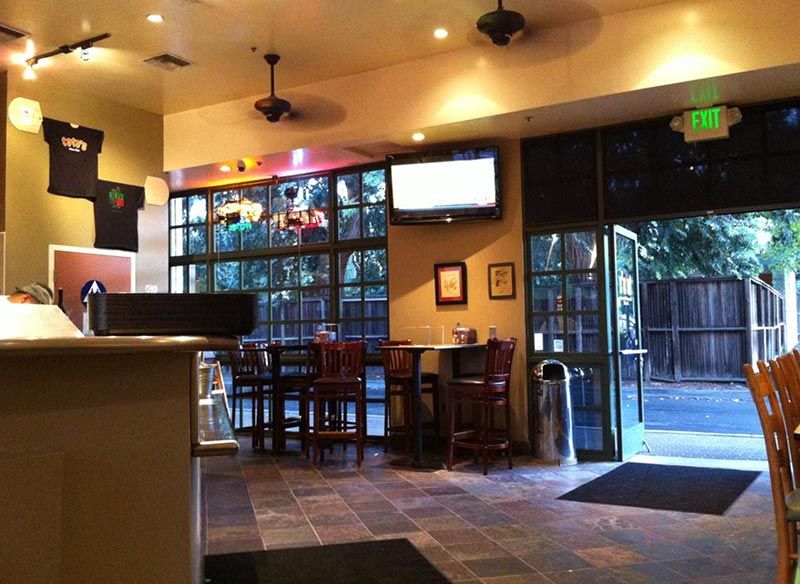 Best authentic Pizzeria in Belmont California